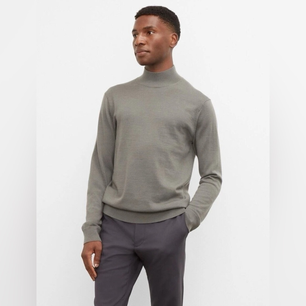 Club Monaco Men's Lightweight Wool Mockneck Sweater Sage Gray 100% Wool Size M